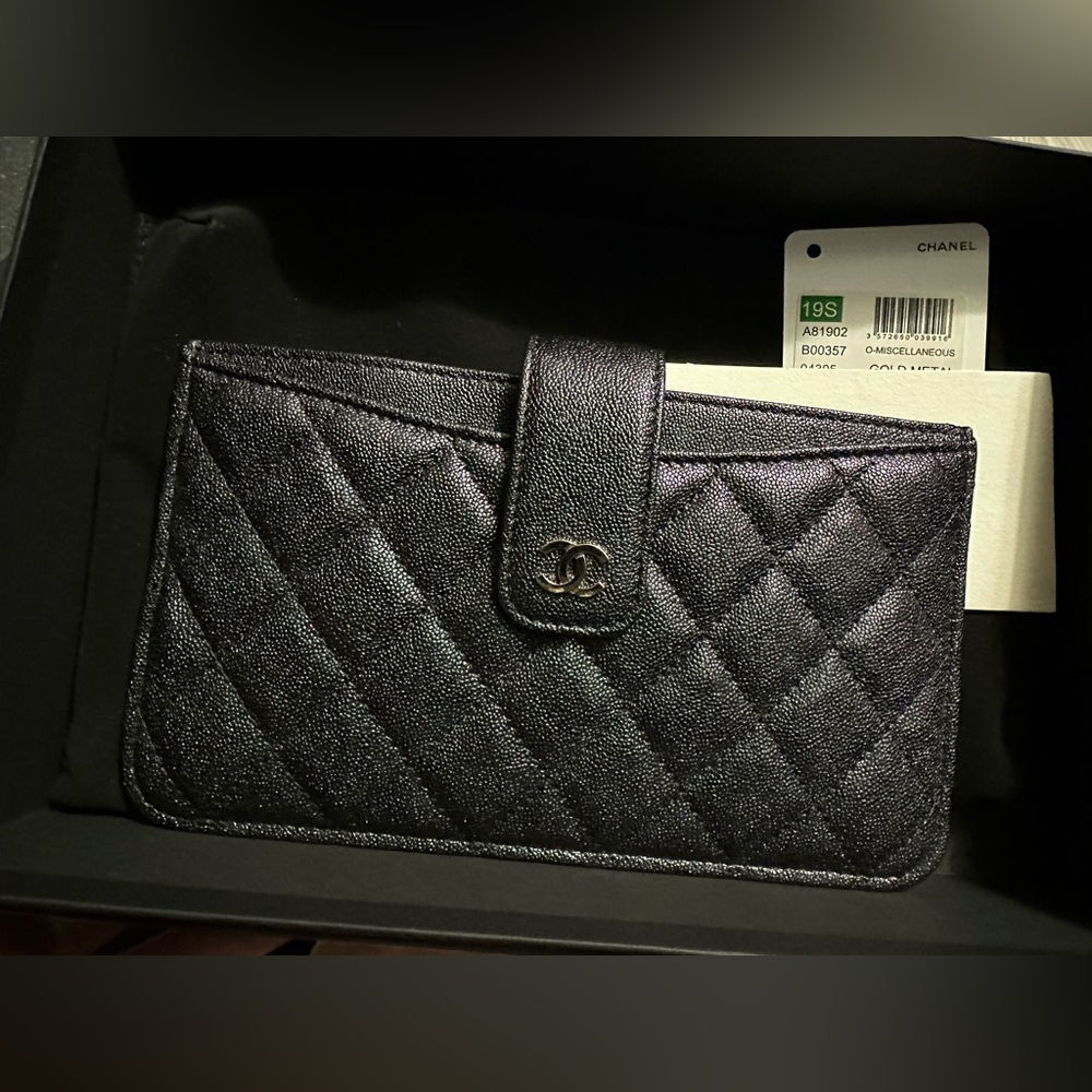 SOLD! Like new Chanel 19s Black Irides Long Wallet/Clutch with Insert. Full set.